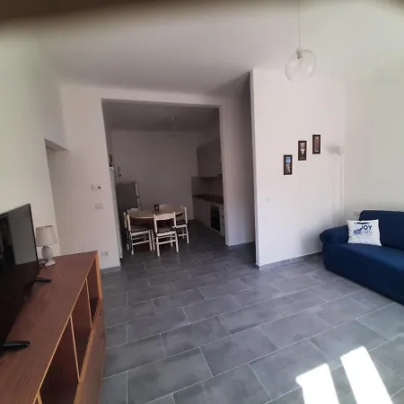 Apartment Sea